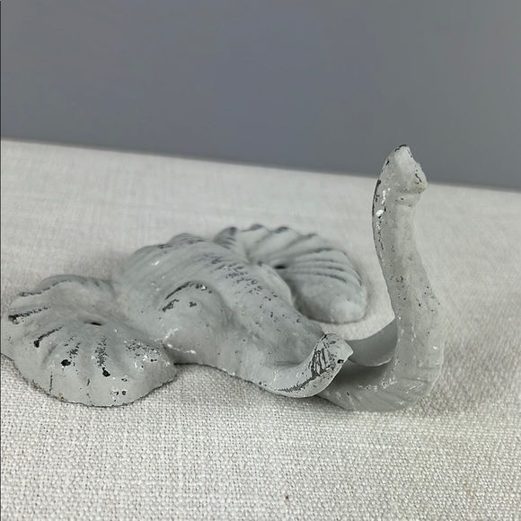 Cast Iron Elephant Wall Hook Hand Painted Gray Distressed Nursery Mudroom Hall - Picture 2 of 6